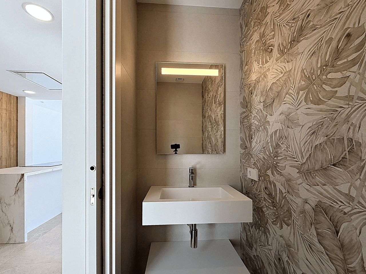 Villa moderna a estrenar con vistas al mar y piscina privada en Palmeras, Cumbre del Sol