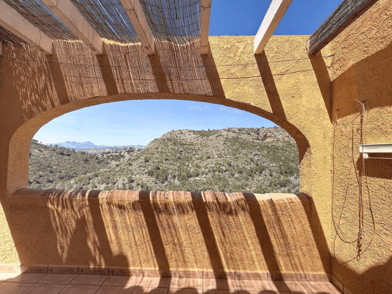 Cumbre del Sol Pueblo Montecala apartamento planta alta con vistas a la montaña