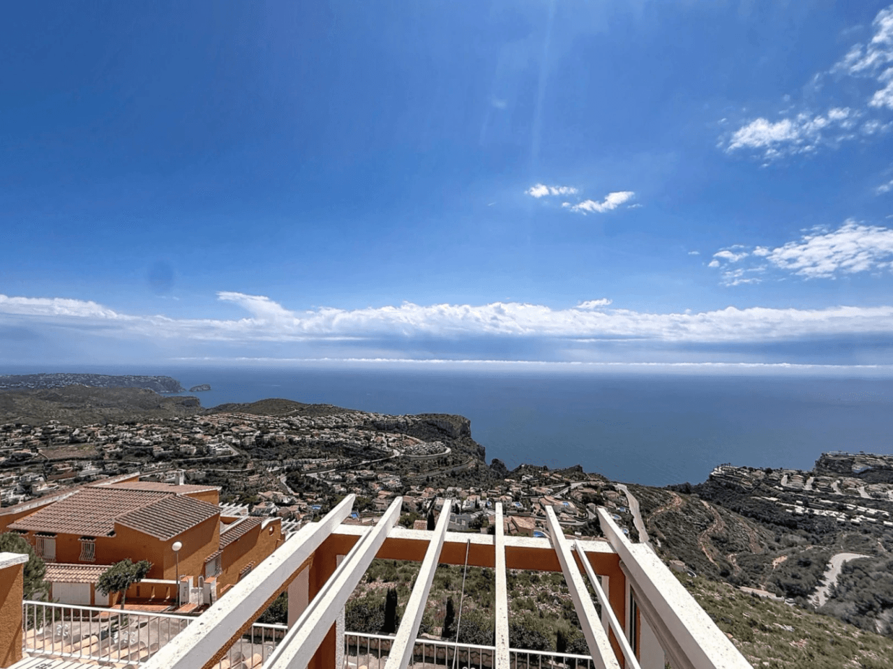Apartamento con espectaculares vistas al mar en Pueblo Panorama, Cumbre del Sol