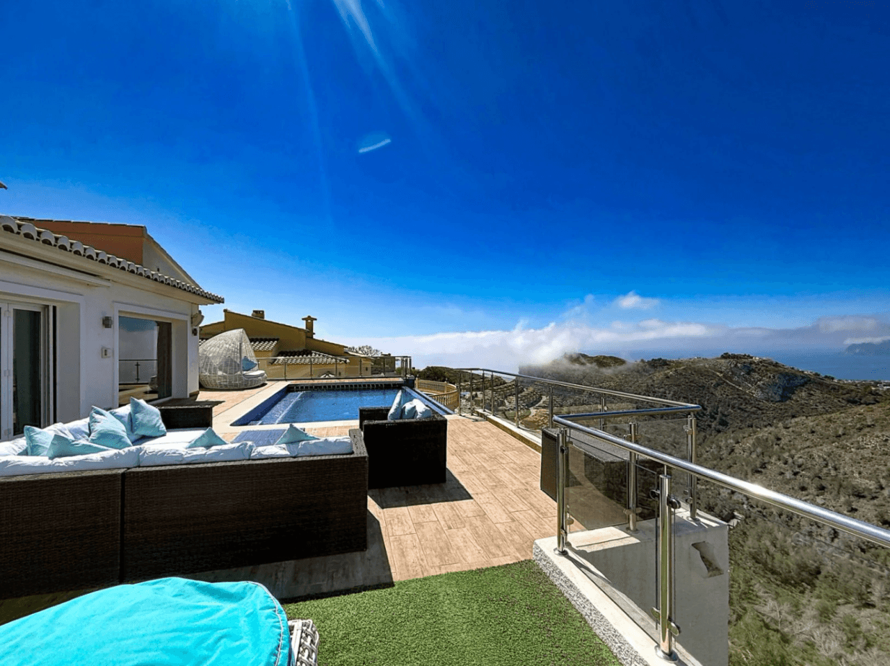 Cumbre del Sol, Villa de lujo con vistas panorámicas al mar en Magnolias