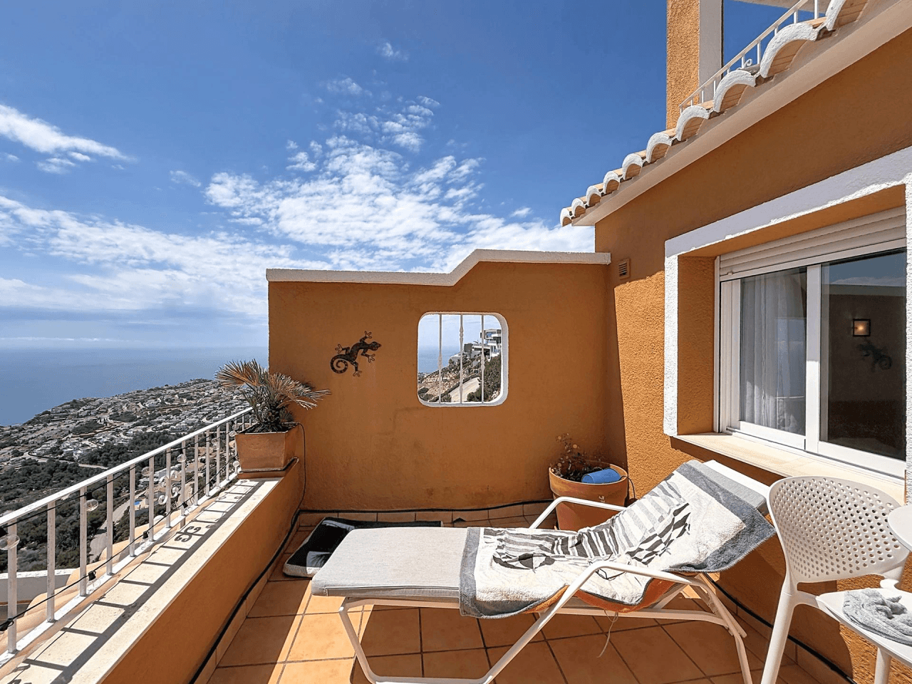 Apartamento con espectaculares vistas al mar en Pueblo Panorama, Cumbre del Sol