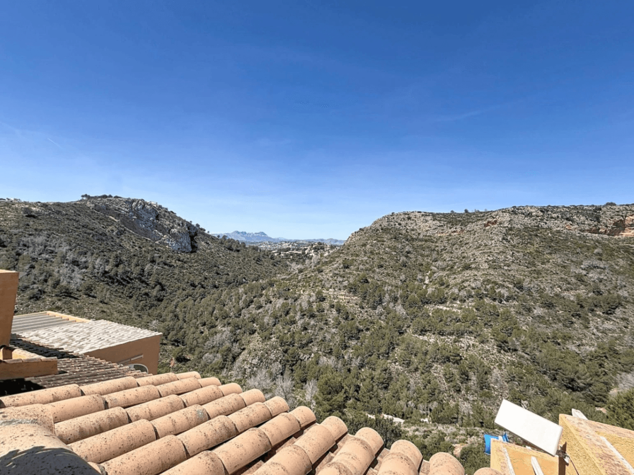 Cumbre del Sol Pueblo Montecala apartamento planta alta con vistas a la montaña