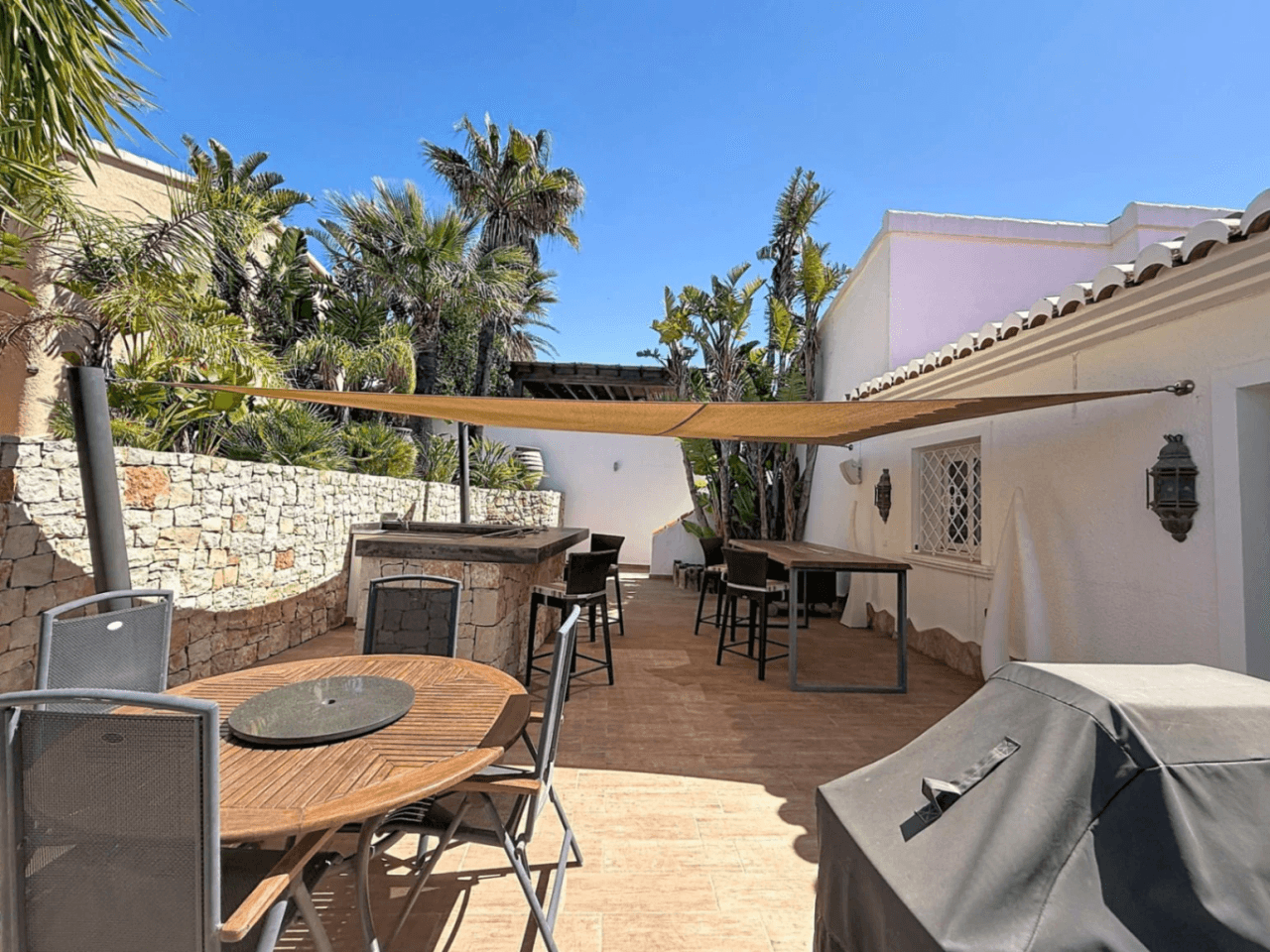 Cumbre del Sol, Villa de lujo con vistas panorámicas al mar en Magnolias