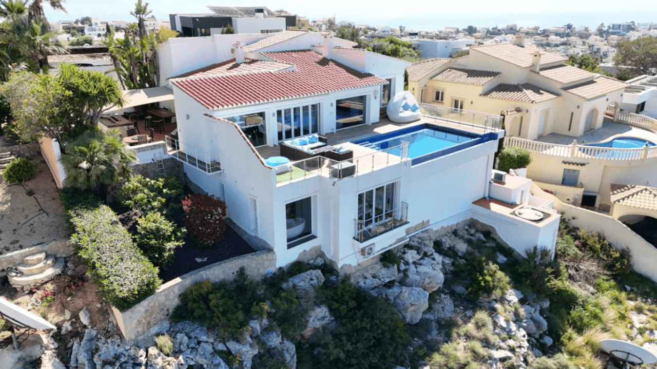 Cumbre del Sol, Villa de lujo con vistas panorámicas al mar en Magnolias
