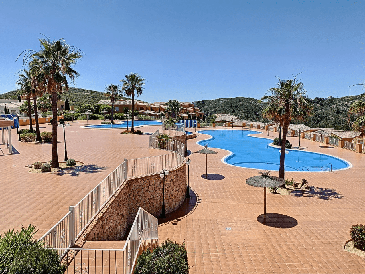 Cumbre del Sol Pueblo Montecala apartamento planta alta con vistas a la montaña