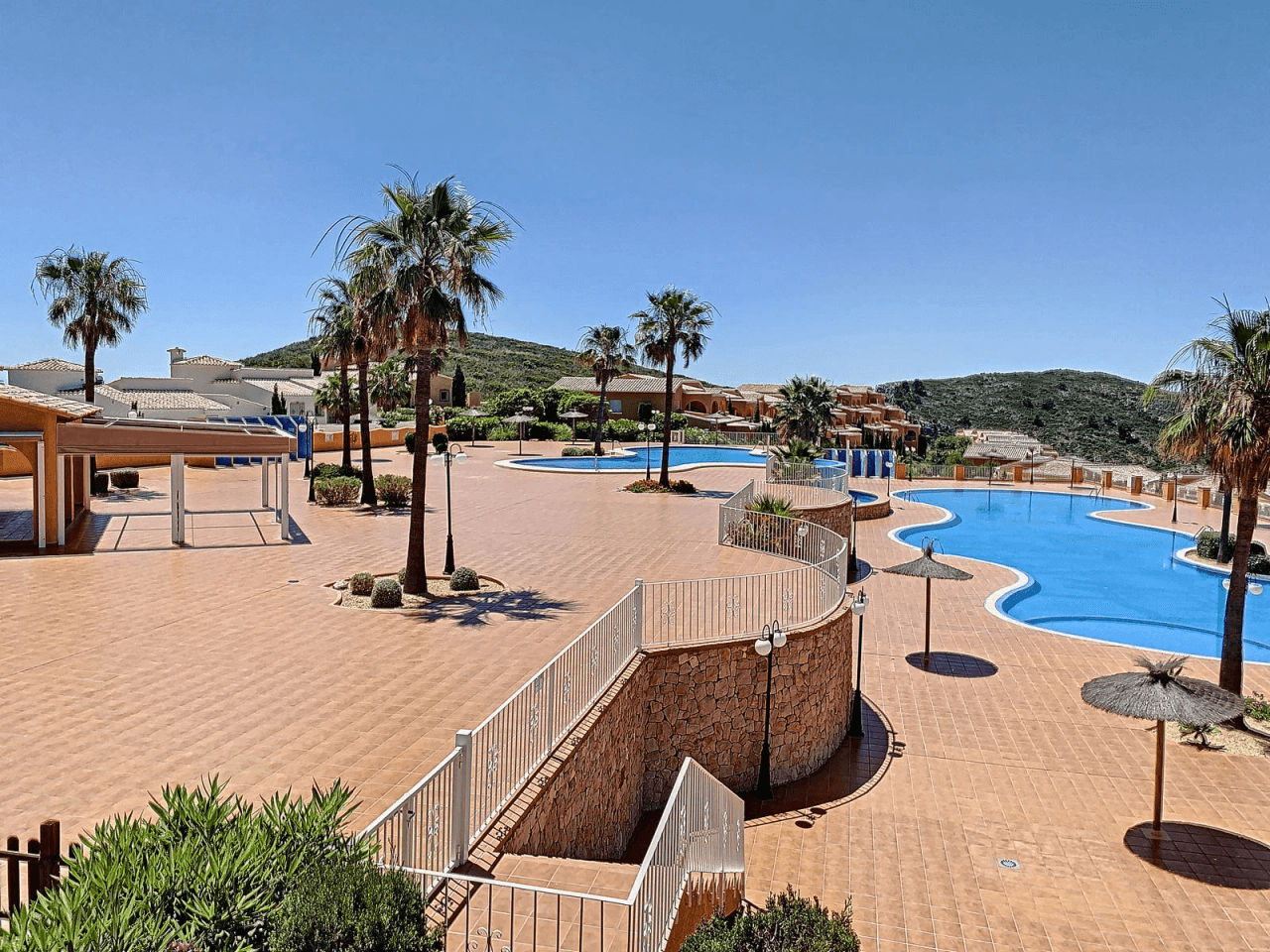 Cumbre del Sol Pueblo Montecala apartamento planta alta con vistas a la montaña